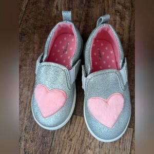 Size 7 silver glitter fuzzy pink heart shoes